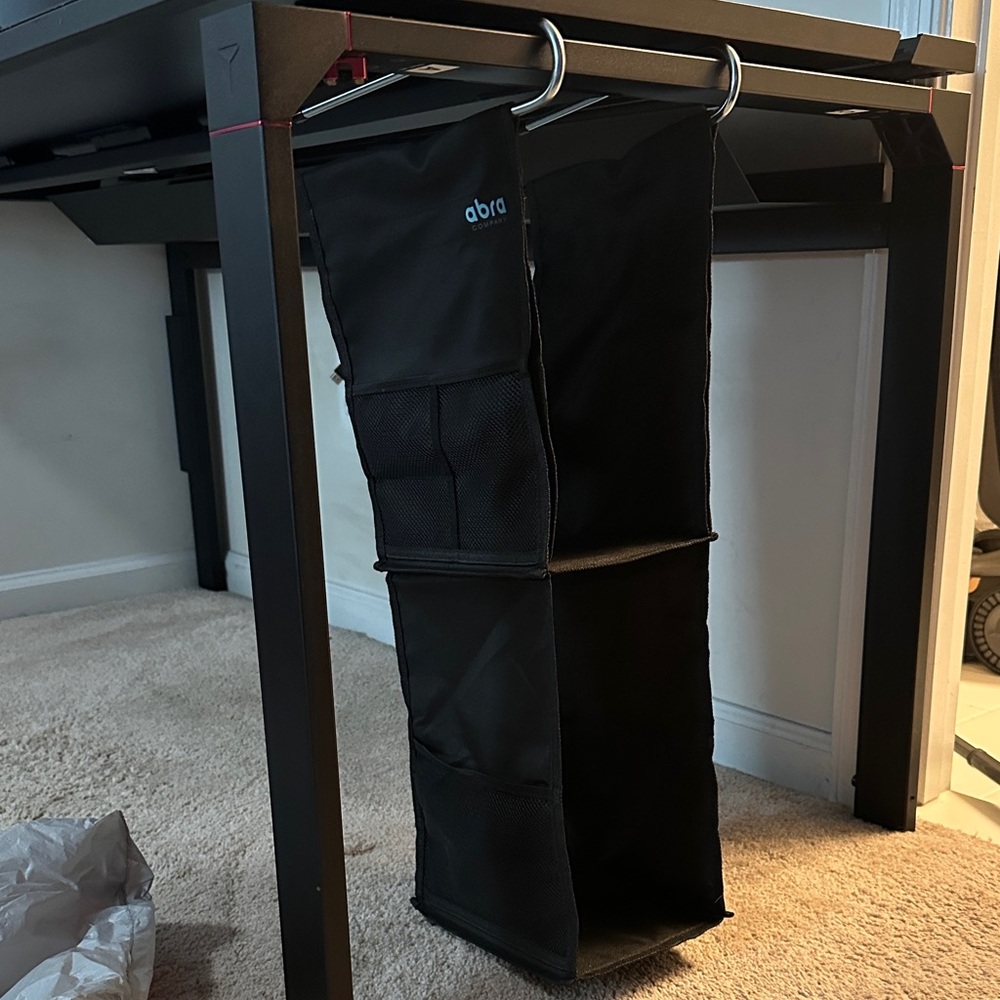 Abra Black Hanging Organizer